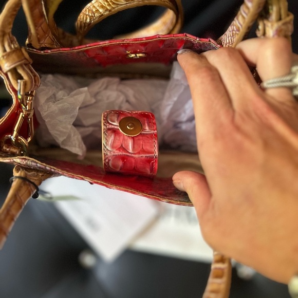 🩷🩷NWT-BRAHMIN “MORIA” LAKERIDGE OMBRÉ MELBOURNE 🩷🩷 - Picture 13 of 13